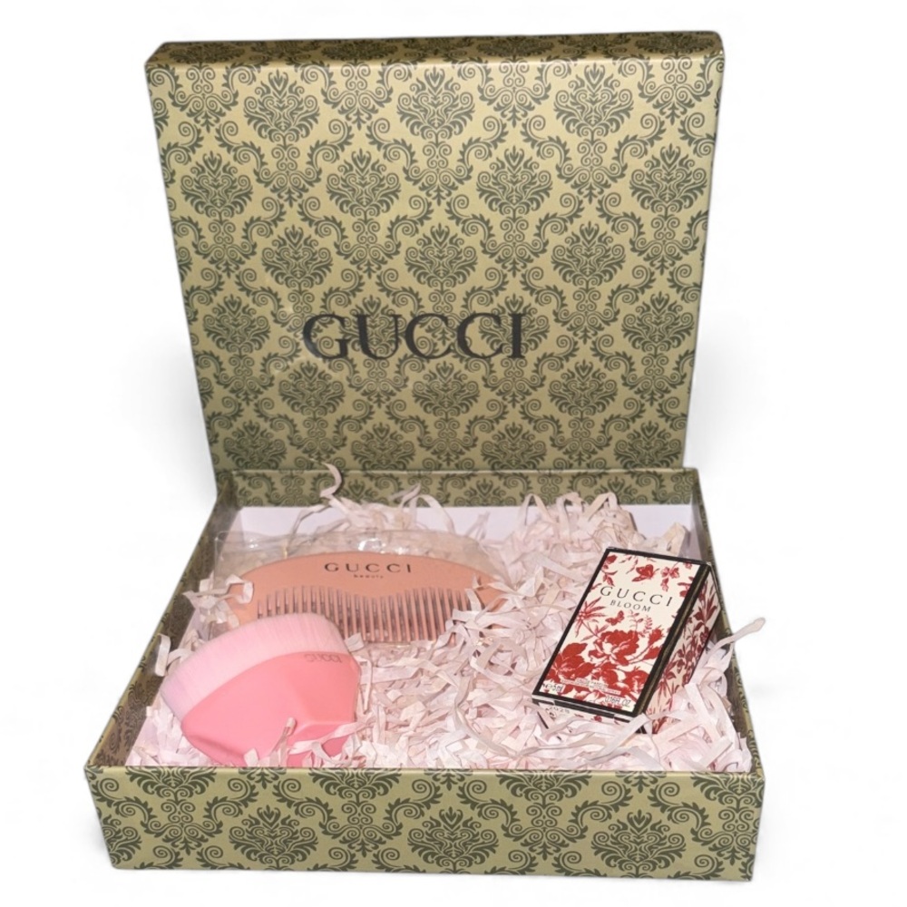 Gucci Beauty Set & box.